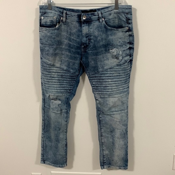 WT-02 Men’s Distressed jeans Sz 36 X 30, good condition some wear deep pockets - Picture 1 of 10